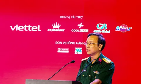 “Dưới cờ vinh quang” - Khát vọng vươn tới tương lai