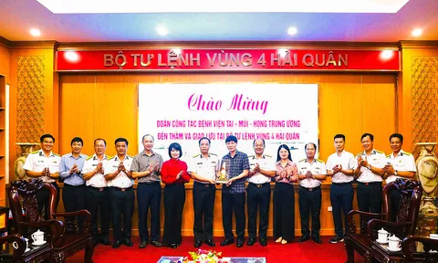 Bộ Tư lệnh Vùng 4 Hải quân tiếp đón đoàn công tác của Bệnh viện Tai – Mũi – Họng Trung ương