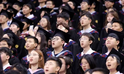 Trung Quốc 'ngư ông đắc lợi' khi Trump tấn công các đại học Mỹ
