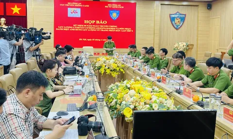 Các hoạt động ý nghĩa trong dịp kỷ niệm 50 năm Ngày truyền thống lực lượng Cảnh sát cơ động