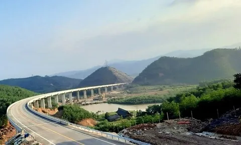 Dự chi 7.000 tỷ đồng nâng cấp tuyến cao tốc Cam Lộ - La Sơn