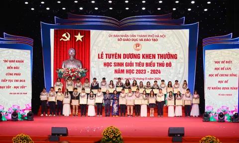 Lễ Tuyên dương, khen thưởng  học sinh giỏi tiêu biểu Thủ đô năm học 2023 - 2024