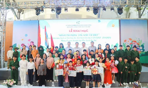 Khai mạc chuỗi sự kiện với chủ đề “Sách mở rộng thế giới tư duy”