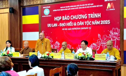 Báo hiếu cha mẹ, vun bồi tình yêu quê hương, đất nước trong mùa Vu Lan 2025