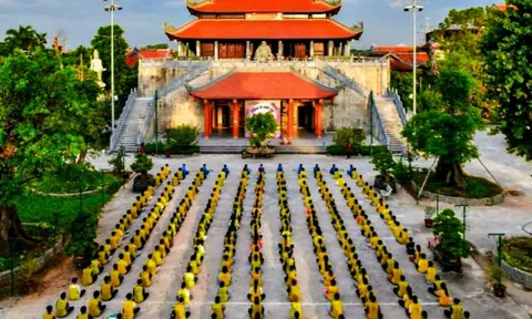 Mùa Vu Lan báo hiếu ở trung tâm biên, phiên dịch tư liệu Phật giáo Quốc tế