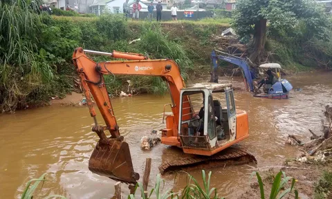Nạo vét suối Cam Ly để Đà Lạt bớt ngập úng
