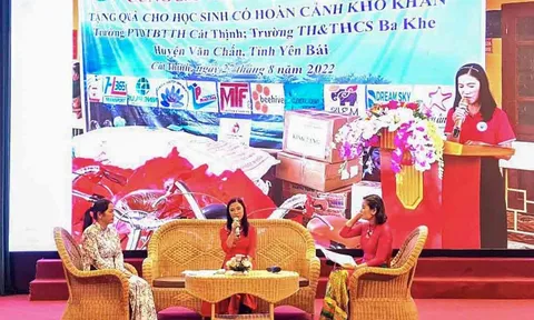 Giao lưu - tọa đàm gương điển hình “người tốt - việc tốt” quận Long Biên năm 2022