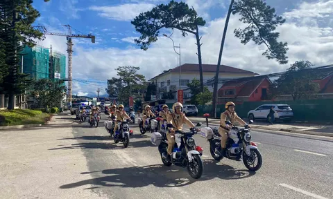 Công an Tp Đà Lạt ra quân trấn áp các loại tội phạm đảm bảo an ninh trật tự Festival hoa Đà Lạt 2022