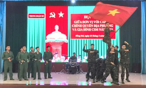 Chính quyền thành phố Đà Lạt và thân nhân thăm chiến sĩ mới tại Đồng Nai