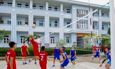 Hải quân Vùng 2: Tổ chức giải  thể thao kỷ niệm 50 năm chiến công chống đế quốc Mỹ phong tỏa sông, biển miền Bắc bằng bom từ tường