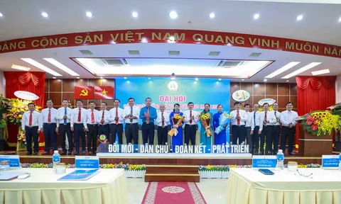 Công đoàn Tổng công ty Điện lực miền Nam “Đổi mới - Dân chủ - Đoàn kết - Phát triển”