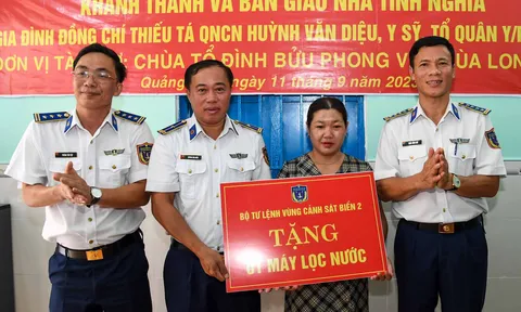 BTL Vùng Cảnh sát biển 2 phối hợp tổ chức khánh thành và bàn giao nhà tình nghĩa cho quân nhân đơn vị