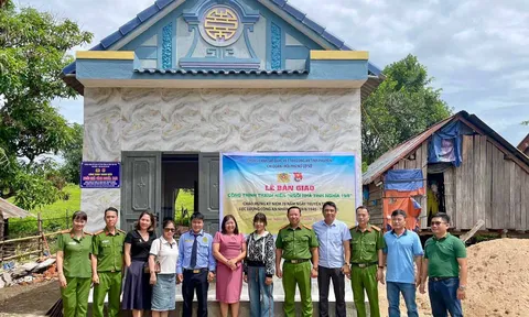 Phòng PC06 Công an tỉnh Phú Yên bàn giao nhà tình nghĩa