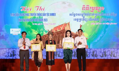 Muôn màu trang phục truyền thống dân tộc Khmer