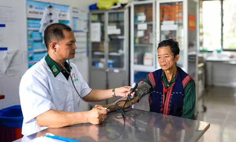 Dấu ấn những thầy thuốc mang ‘quân hàm xanh’ nơi biên cương