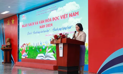 Rộn ràng ngày sách và văn hoá đọc tại trường THCS Mai Dịch