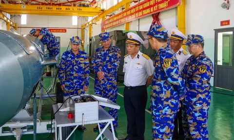 Trung tâm Bảo đảm kỹ thuật 34 năm “Chủ động, sáng tạo, làm chủ trang bị, đoàn kết, hiệp đồng, lập công xuất sắc”