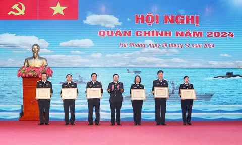 Triển khai đồng bộ các giải pháp hoạt động công tác Đảng, công tác chính trị