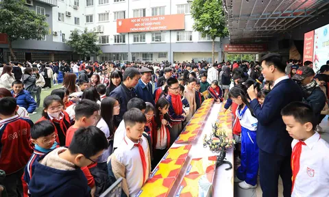 Từ Trường MIS đến Trường Sa