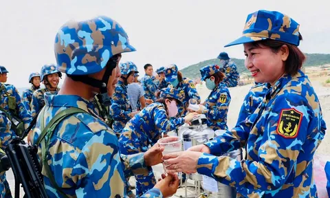 “Bát nước thao trường"