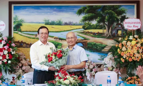 Mái nhà chung của tình Quảng - Đà