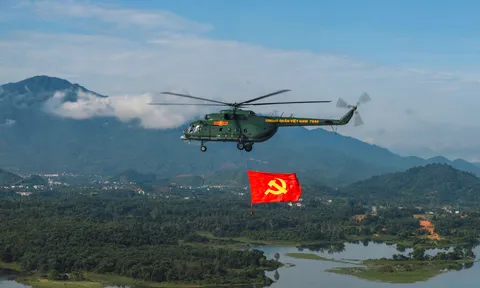 Duyệt đội ngũ trên không