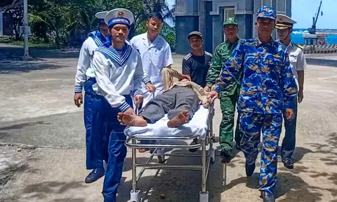 Đảo Trường Sa kịp thời cấp cứu ngư dân bị đột quỵ
