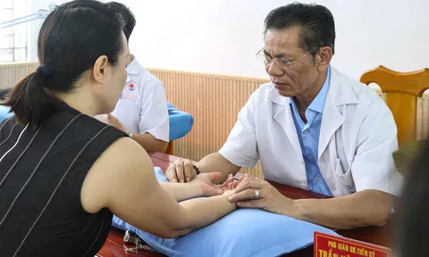 Khai giảng lớp đào tạo châm cứu cơ bản tại đội điều trị 486