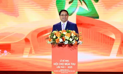 Thủ tướng Phạm Minh Chính dự Lễ bế mạc Hội chợ Mùa Thu lần thứ nhất