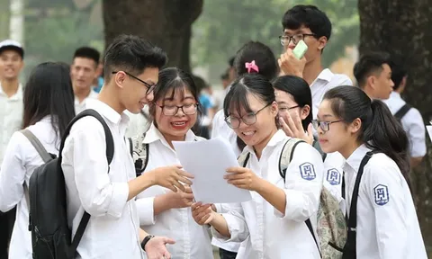 Thí sinh cần ít nhất 7 điểm để trúng tuyển vào lớp 10 chuyên Khoa học Xã hội và Nhân văn