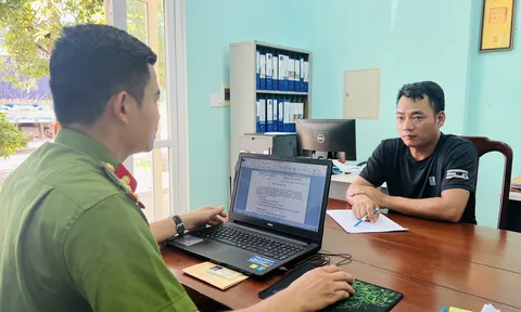 Công an tỉnh Thừa Thiên Huế: Phát hiện phương tiện chở 37 bình khí cười