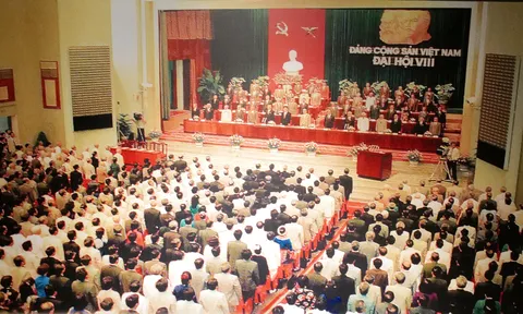 Một số biện pháp giáo dục, rèn luyện nâng cao đạo đức cách mạng cho đội ngũ cán bộ, đảng viên hiện nay