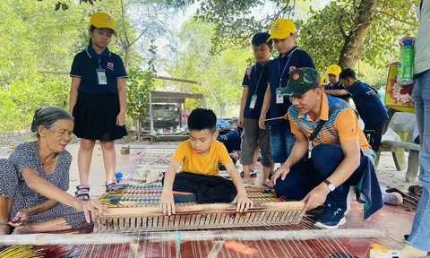 Tham quan, trải nghiệm tại tuần du lịch Bãi Sậy Sông Đầm - Địa đạo Kỳ Anh năm 2024