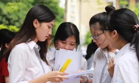 Thi tốt nghiệp THPT 2024: Phổ điểm các môn tự nhiên vẫn thấp hơn môn xã hội