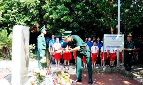 Lễ dâng hương tưởng niệm cố Tổng Bí thư Trần Phú