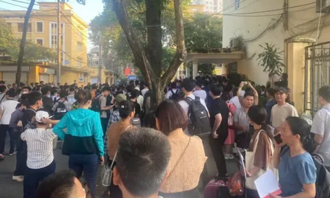 Bách Khoa Hà Nội “vỡ trận” vì “tranh” suất ở ký túc xá, đại diện trường lên tiếng