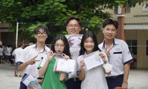 Giải nhanh đề thi môn Ngữ văn minh họa vào lớp 10 năm 2025 ở Hà Nội