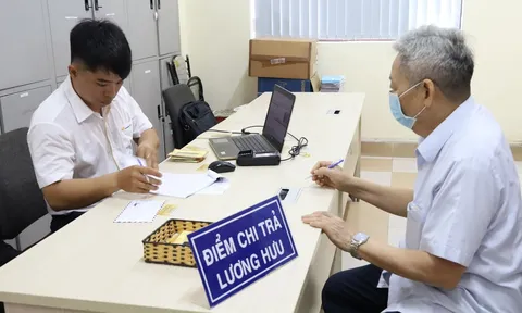 TP. HCM: Lương hưu, trợ cấp xã hội tháng 1, tháng 2 sẽ trả gộp từ hôm nay