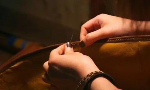 Làm đồ da thủ công - Trào lưu mới thu hút giới trẻ