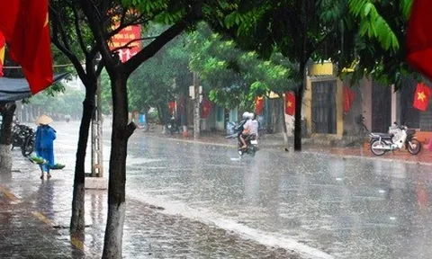 Dự báo thời tiết ngày 30/4: Hà Nội có mưa rào và giông