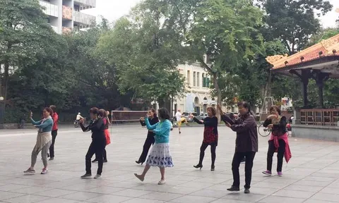Dự báo thời tiết ngày 17/5: Hà Nội nhiều mây, có mưa vài nơi, trưa chiều giảm mây hửng nắng
