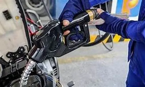Sau 4 lần liên tiếp tăng giá, xăng sẽ tiếp tục tăng, vượt 32.000 đồng/lít?
