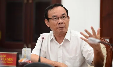 Bí thư Nguyễn Văn Nên chỉ đạo lập ngay trung tâm mua sắm thuốc, vật tư y tế