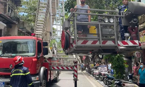 Hà Nội:  Cháy khách sạn Shining Central trên phố cổ
