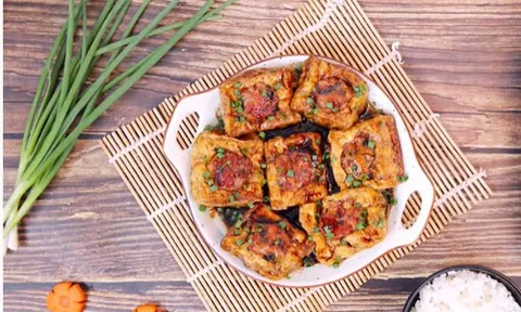 Món đậu phụ nhồi thịt sốt cà chua