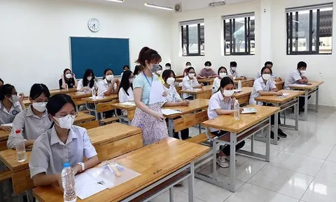 Khắc phục tình trạng đọc chép và yêu cầu thuộc lòng theo văn mẫu