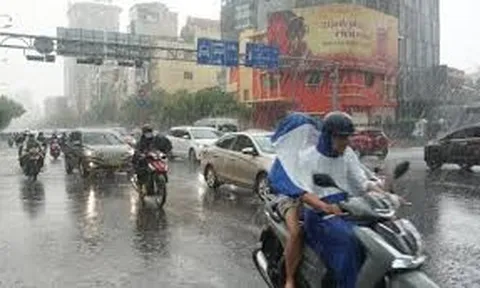 Dự báo thời tiết 10/8:  Hà Nội ngày nắng, mưa to từ chiều tối nay