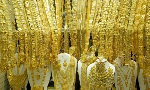 Giá vàng hôm nay 11/8: Vàng thế giới tăng vọt