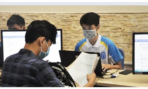 Biến động điểm chuẩn Đại học Mở: Ngành nào điểm chuẩn tăng vọt trong năm 2021?