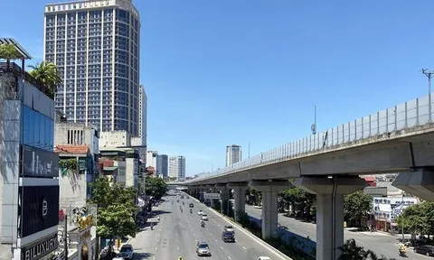 Dự báo thời tiết 19/8: Hà Nội oi nóng từ sớm, chiều tối mưa to